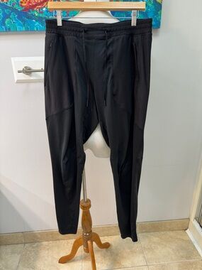 Lululemon Men Tech Pants Sweatpants BLACK MEDIUM pockets